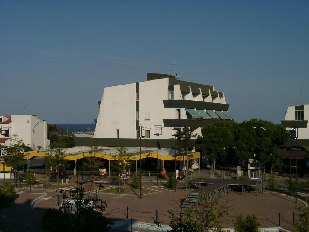 Residence Molo Lido delle Nazioni Værelse billede